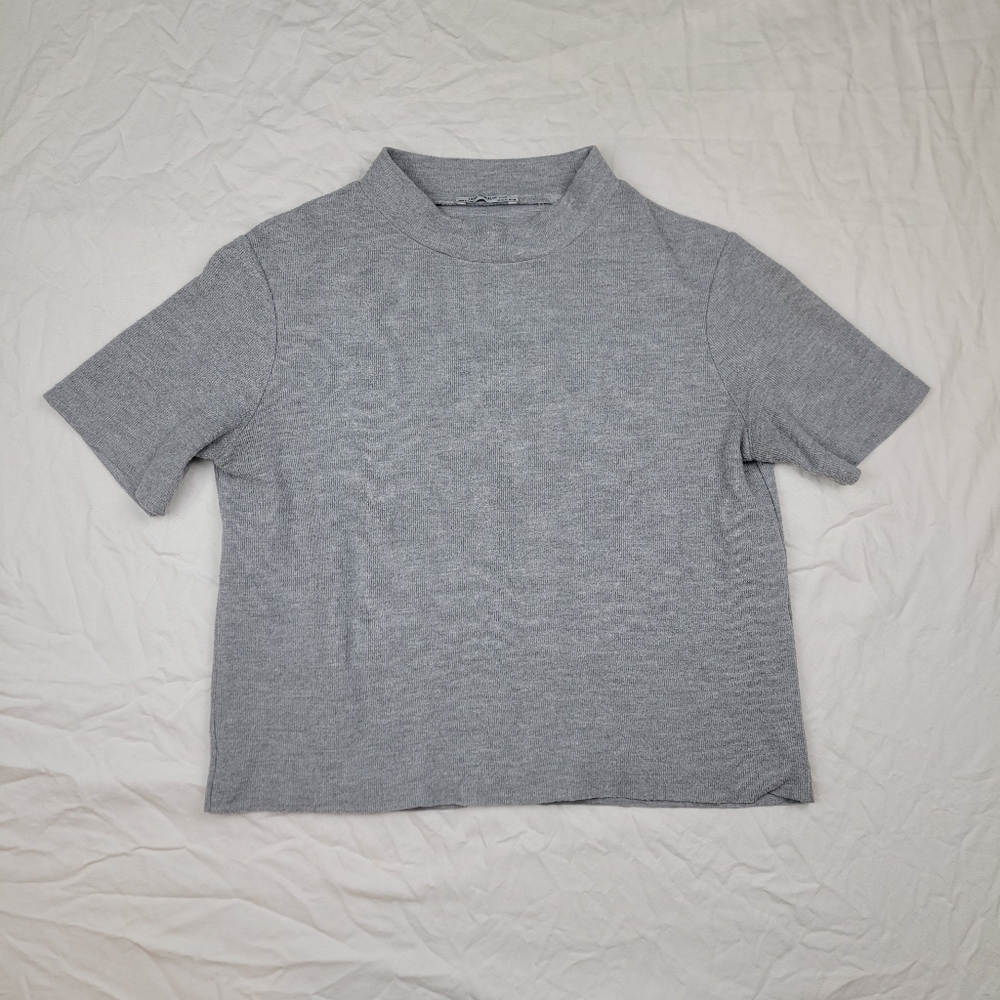 Zara Trafaluc Gray Mock Neck Crop Short Sleeve Sweater Women's L